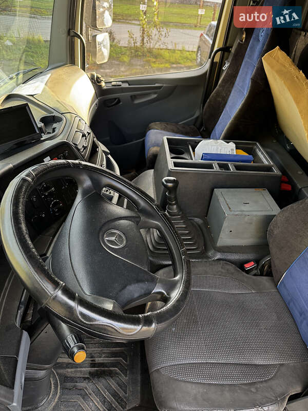 Грузовой фургон Mercedes-Benz Axor 2009 в Львове