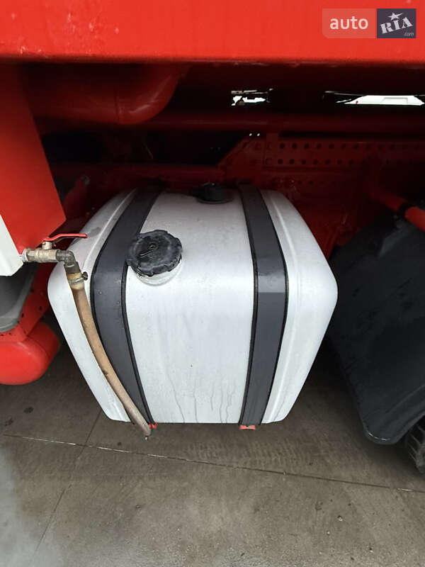 Бензовоз Mercedes-Benz Axor 2011 в Ровно фото 12 Бензовоз Mercedes-Benz Axor 2011 в Ровно