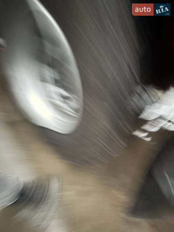 Бензовоз Mercedes-Benz Axor 2011 в Ровно фото 13 Бензовоз Mercedes-Benz Axor 2011 в Ровно