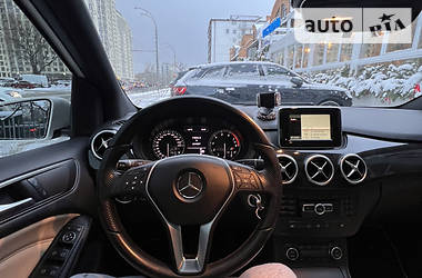 Хэтчбек Mercedes-Benz B 250 2014 в Киеве