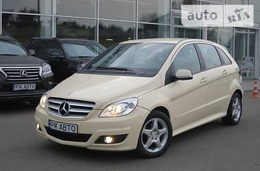 Універсал Mercedes-Benz B-Class 2010 в Києві