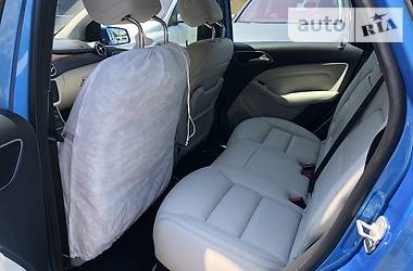 Хетчбек Mercedes-Benz B-Class 2014 в 