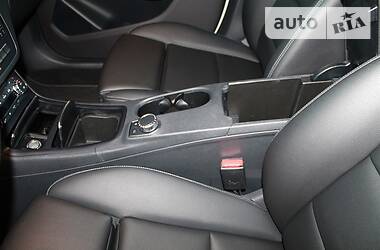 Хетчбек Mercedes-Benz B-Class 2016 в 