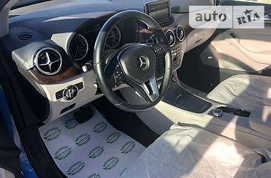 Хетчбек Mercedes-Benz B-Class 2014 в 