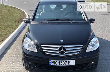 Хетчбек Mercedes-Benz B-Class 2008 в 
