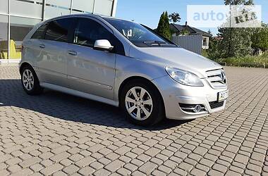Хетчбек Mercedes-Benz B-Class 2010 в 