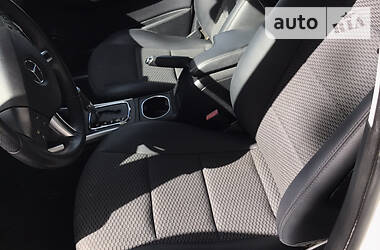 Хетчбек Mercedes-Benz B-Class 2011 в 