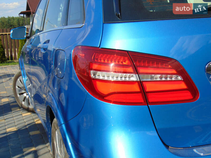 Хэтчбек Mercedes-Benz B-Class 2014 в Новояворовске