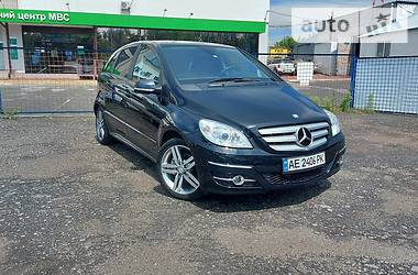 Хэтчбек Mercedes-Benz B-Class 2010 в Днепре