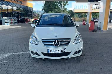 Хэтчбек Mercedes-Benz B-Class 2010 в Днепре