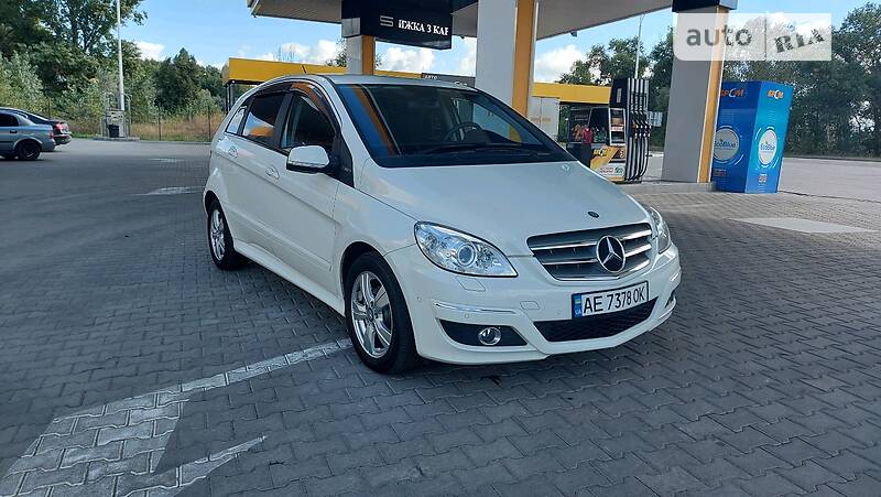 Хэтчбек Mercedes-Benz B-Class 2010 в Днепре