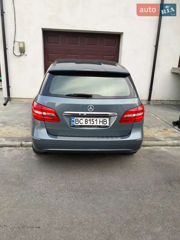 Мінівен Mercedes-Benz B-Class 2013 в Стрию