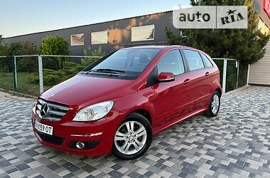 Mercedes-Benz B-Class 2011