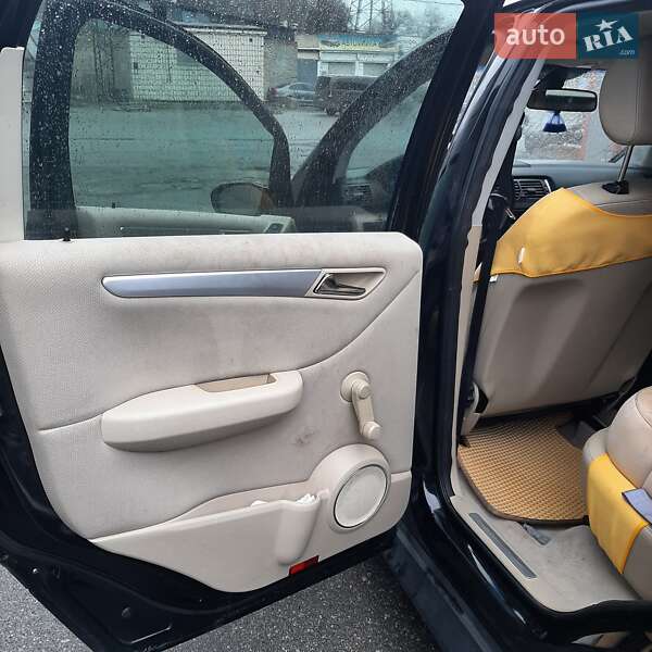 Хэтчбек Mercedes-Benz B-Class 2006 в Киеве