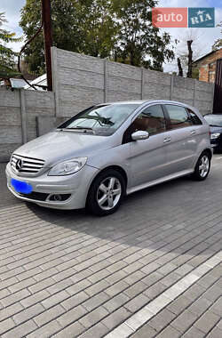 Хэтчбек Mercedes-Benz B-Class 2006 в 