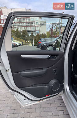 Хэтчбек Mercedes-Benz B-Class 2006 в 