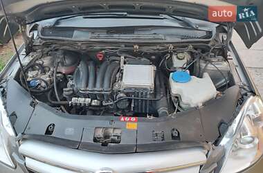 Хэтчбек Mercedes-Benz B-Class 2006 в 