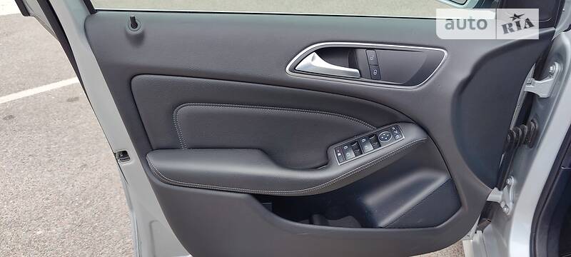 Хэтчбек Mercedes-Benz B-Class 2015 в Житомире