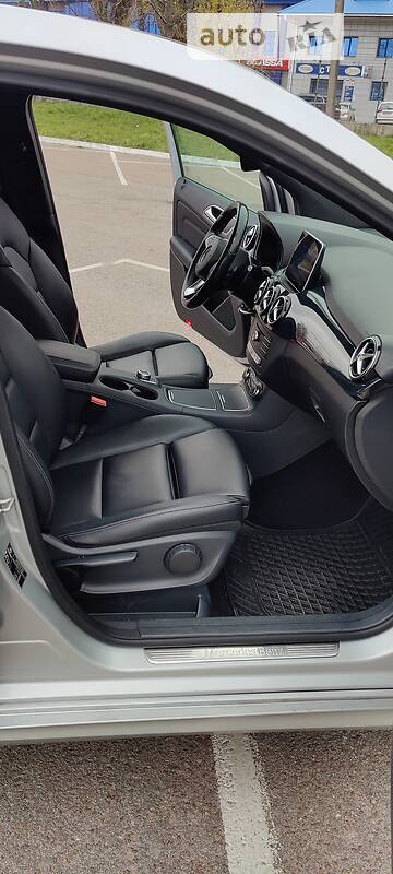 Хэтчбек Mercedes-Benz B-Class 2015 в Житомире