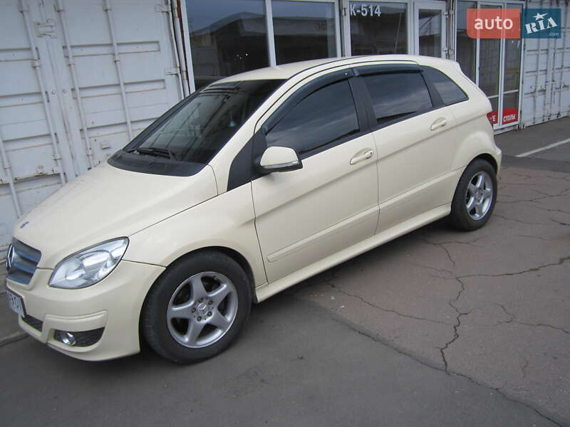 Хэтчбек Mercedes-Benz B-Class 2010 в Одессе