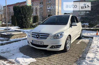 Хетчбек Mercedes-Benz B-Class 2010 в Ужгороді