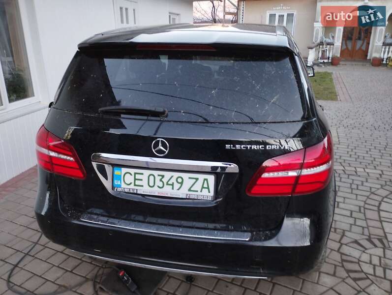 Хэтчбек Mercedes-Benz B-Class 2015 в Черновцах