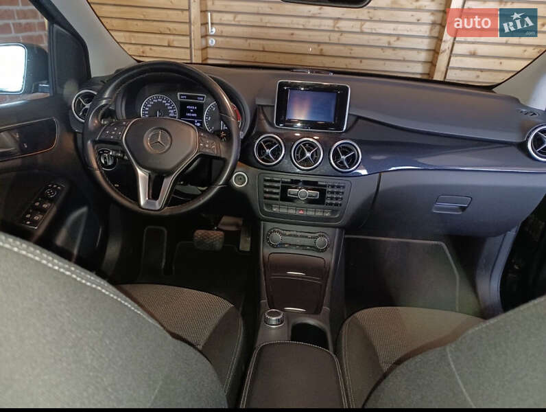 Хэтчбек Mercedes-Benz B-Class 2012 в Луцке фото 13 Хэтчбек Mercedes-Benz B-Class 2012 в Луцке