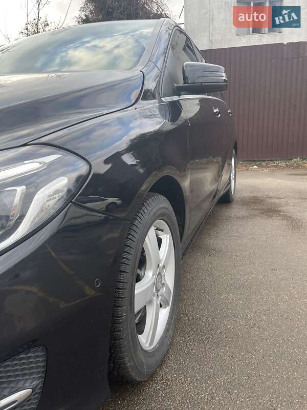 Хэтчбек Mercedes-Benz B-Class 2015 в Киеве