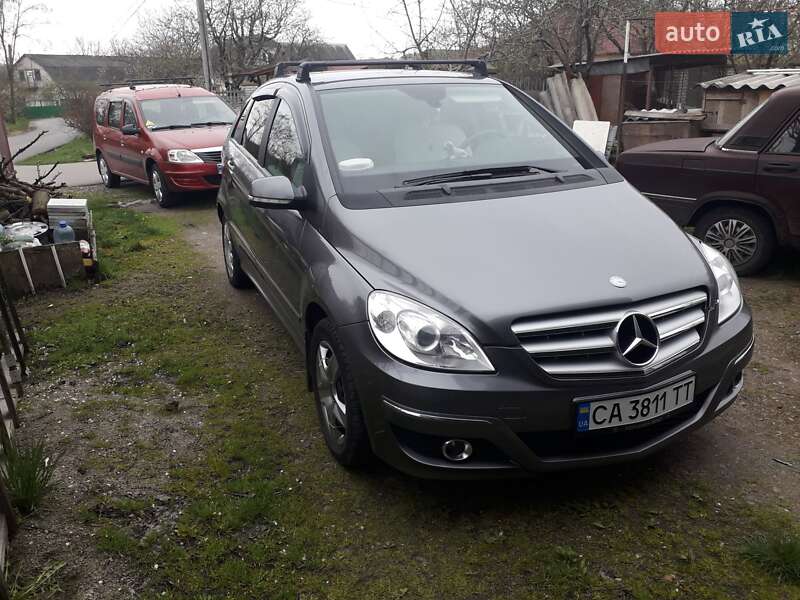 Хетчбек Mercedes-Benz B-Class 2011 в Каневі