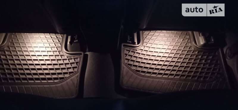 Хэтчбек Mercedes-Benz B-Class 2015 в Черкассах фото 11 Хэтчбек Mercedes-Benz B-Class 2015 в Черкассах