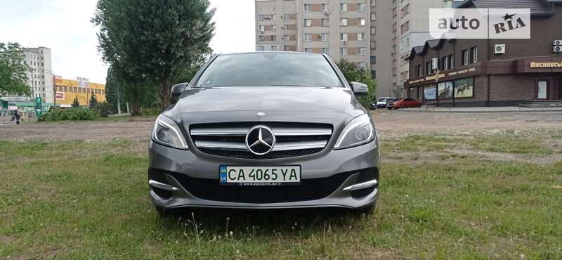 Хэтчбек Mercedes-Benz B-Class 2015 в Черкассах фото 25 Хэтчбек Mercedes-Benz B-Class 2015 в Черкассах