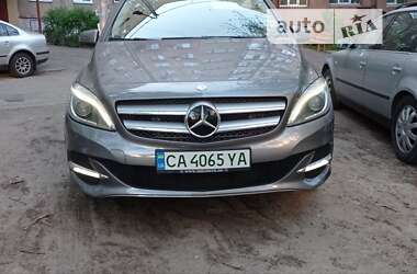 Mercedes-Benz B-Class 2015 Mercedes-Benz B-Class 2015
