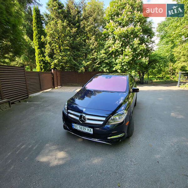 Хэтчбек Mercedes-Benz B-Class 2017 в Львове