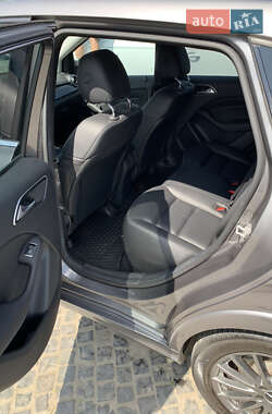 Хэтчбек Mercedes-Benz B-Class 2017 в 