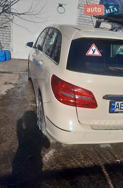 Mercedes-Benz B-Class 2014 Mercedes-Benz B-Class 2014