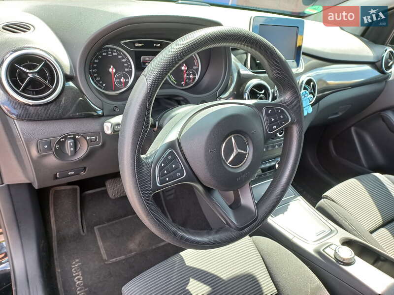 Хетчбек Mercedes-Benz B-Class 2017 в Києві