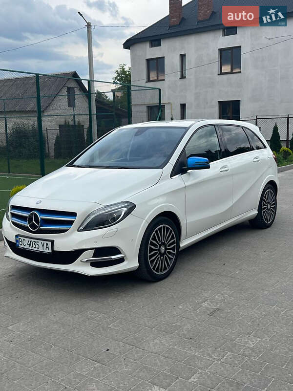 Хетчбек Mercedes-Benz B-Class 2016 в Львові