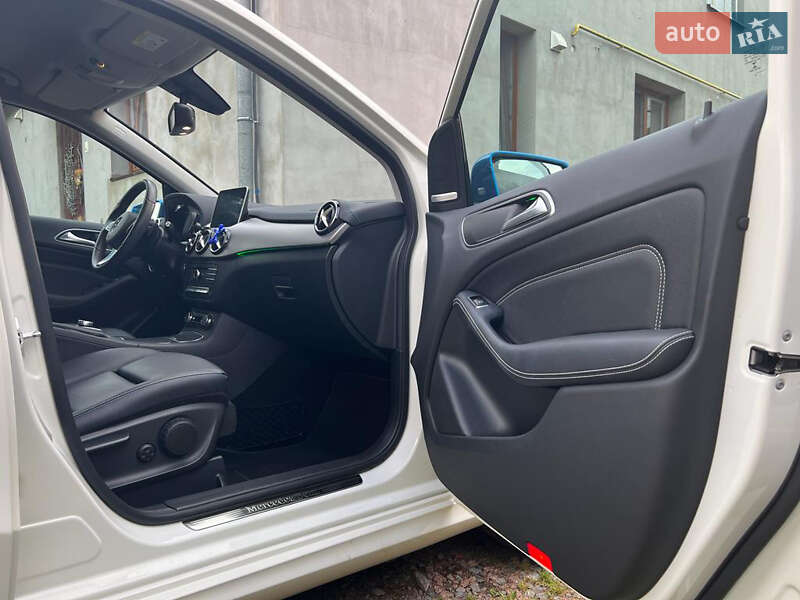 Хетчбек Mercedes-Benz B-Class 2016 в Львові