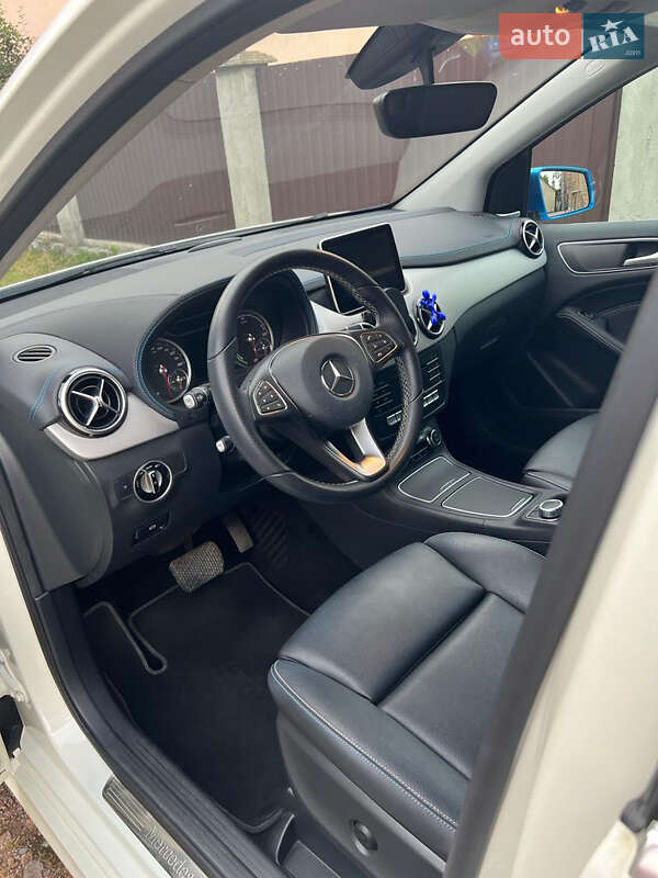 Хетчбек Mercedes-Benz B-Class 2016 в Львові
