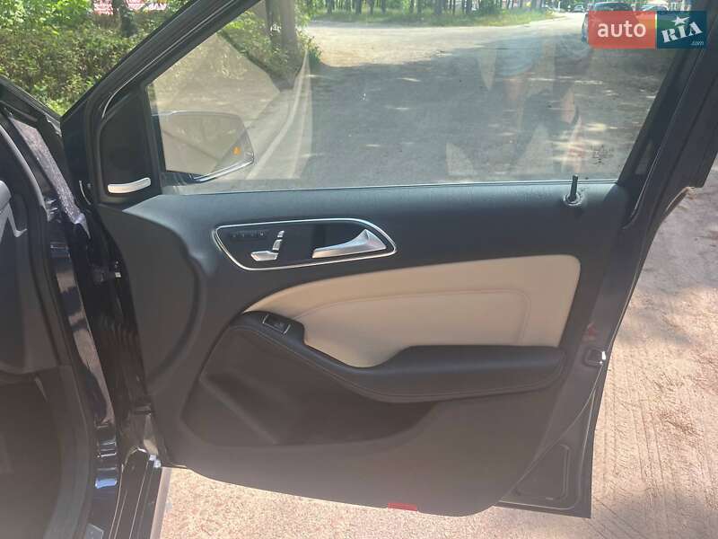 Хэтчбек Mercedes-Benz B-Class 2017 в Кропивницком