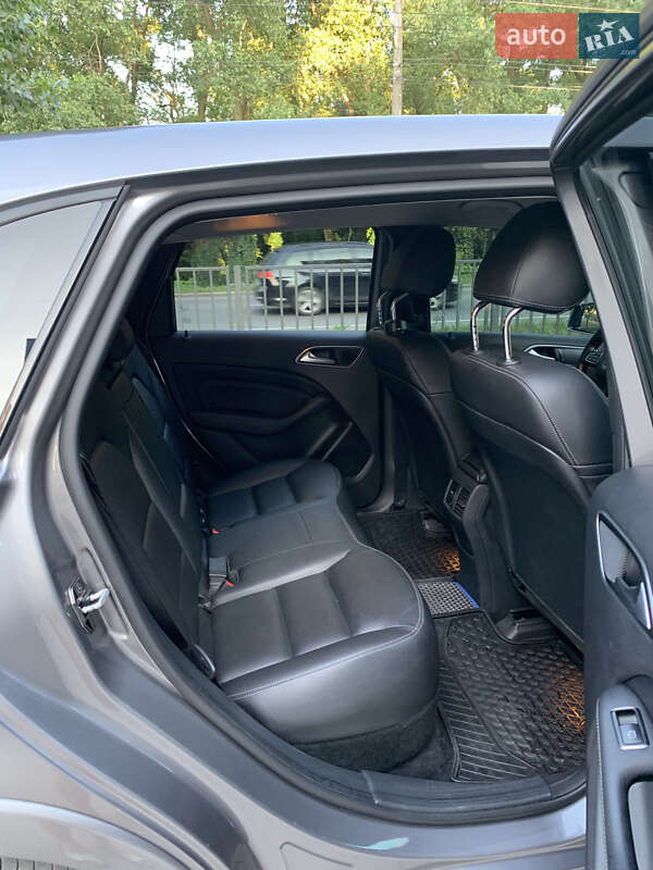 Хэтчбек Mercedes-Benz B-Class 2016 в Черновцах