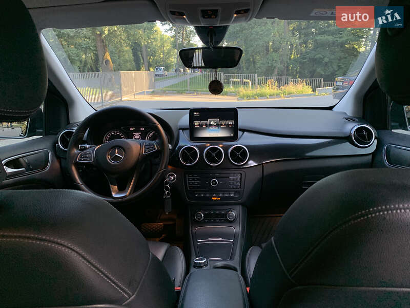 Хэтчбек Mercedes-Benz B-Class 2016 в Черновцах