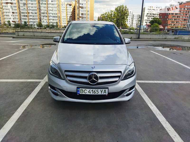 Хетчбек Mercedes-Benz B-Class 2016 в Львові