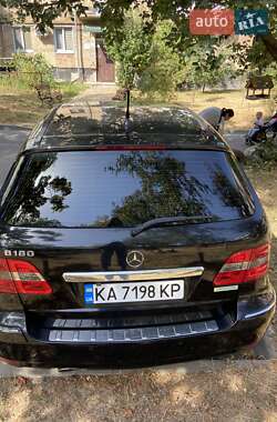Хэтчбек Mercedes-Benz B-Class 2010 в 