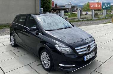 Хэтчбек Mercedes-Benz B-Class 2014 в 