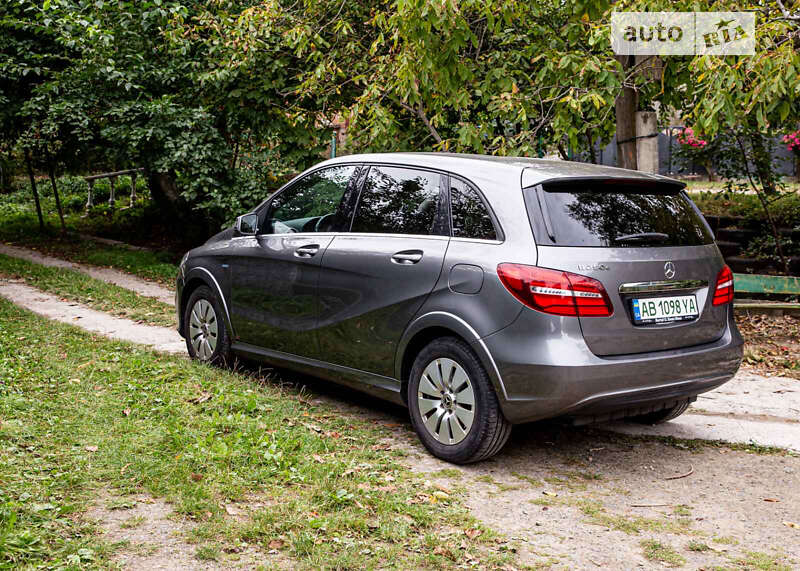 Хетчбек Mercedes-Benz B-Class 2017 в Вінниці