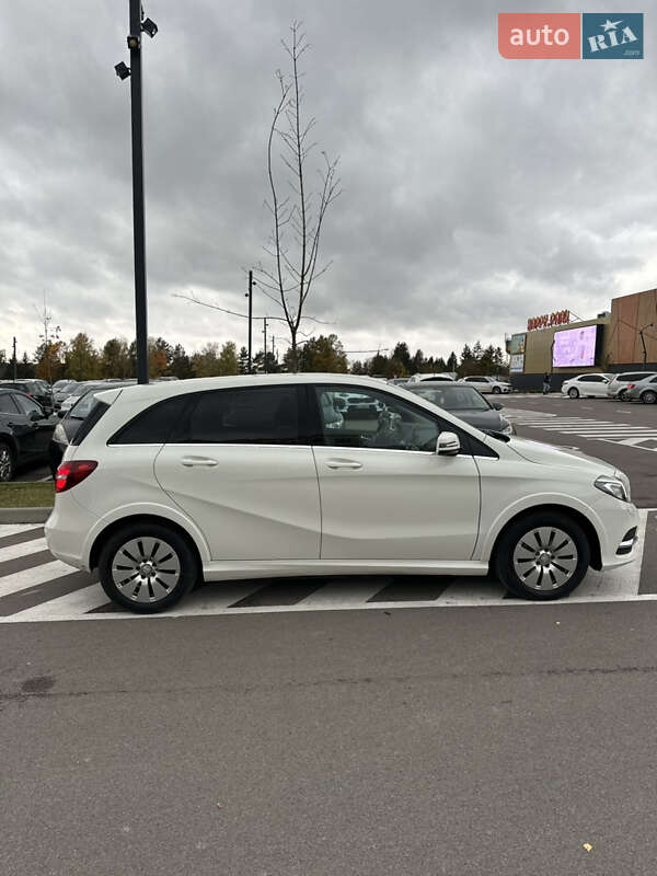 Хэтчбек Mercedes-Benz B-Class 2016 в Ровно