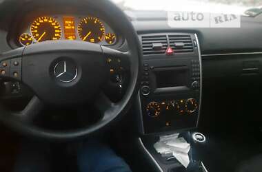Хэтчбек Mercedes-Benz B-Class 2008 в 