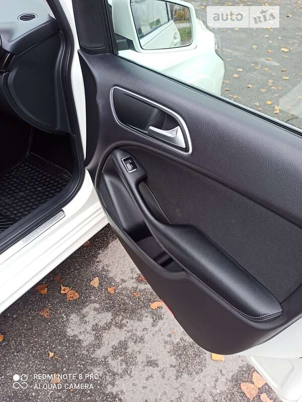 Хетчбек Mercedes-Benz B-Class 2016 в Дніпрі фото 14 Хетчбек Mercedes-Benz B-Class 2016 в Дніпрі