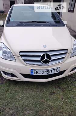 Хэтчбек Mercedes-Benz B-Class 2010 в 